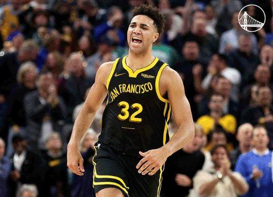 IM电竞官网-库里之后勇士首人！TJD横空出世化解勇士护筐危机